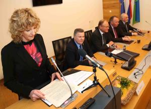 PODPIS POGODBE  FOTO LJUBO VUKELIČ 27s